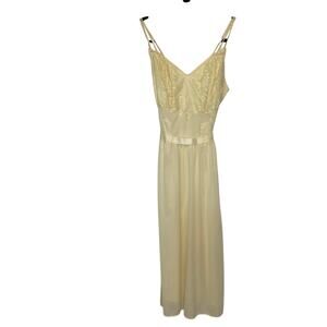 Vintage Slip Dress/Nightgown Coquette Timeless Midi fairy grunge Lacy Bows S